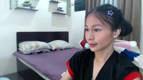 Snapshot of xlovely_destinyx chatting on 05/30/26, 07:11 Alice online show from 05/30/26, 07:11
