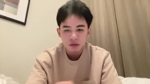 Snapshot of xluminous chatting on 02/16/25, 01:27 MIKAEL online show from 02/16/25, 01:27