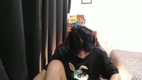 Snapshot of xluminous chatting on 01/05/26, 05:27 MIKAEL online show from 01/05/26, 05:27