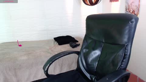 lunna online show from 01/06/25, 07:45