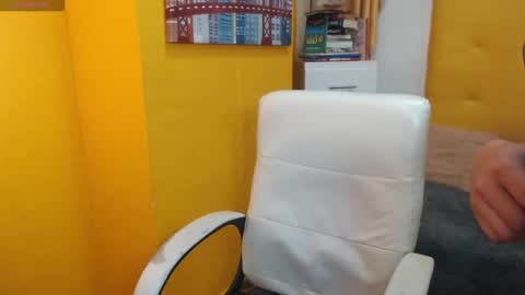 lunna online show from 11/14/25, 07:45