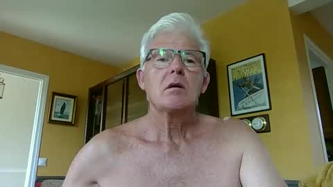 xmaeg3 online show from 05/28/26, 09:17