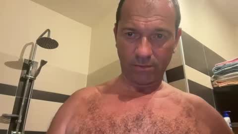 Snapshot of xman84752506 chatting on 01/12/25, 03:57 xman84752506 online show from 01/12/25, 03:57