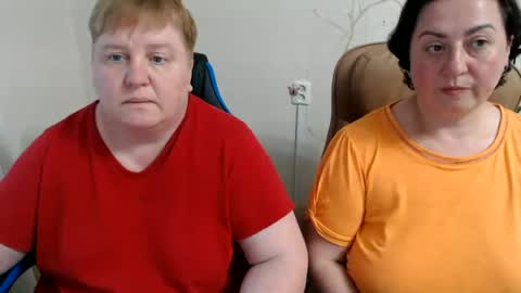 Snapshot of xmollyjanex chatting on 06/14/26, 05:59 XMollyJaneX online show from 06/14/26, 05:59