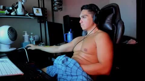 Snapshot of xoalejandroxo6 chatting on 04/19/26, 06:02 xoalejandroxo6 online show from 04/19/26, 06:02