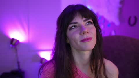 Snapshot of xobondaixo chatting on 12/18/24, 01:12 Bella Bondai online show from 12/18/24, 01:12