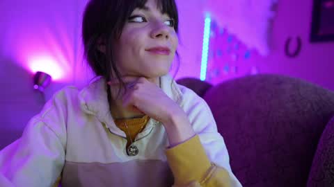 Snapshot of xobondaixo chatting on 01/21/25, 06:43 Bella Bondai online show from 01/21/25, 06:43