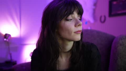 Snapshot of xobondaixo chatting on 02/02/25, 06:04 Bella Bondai online show from 02/02/25, 06:04