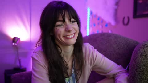 Snapshot of xobondaixo chatting on 02/05/25, 11:23 Bella Bondai online show from 02/05/25, 11:23