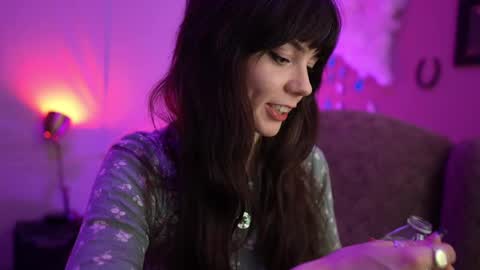 Snapshot of xobondaixo chatting on 02/12/25, 08:49 Bella Bondai online show from 02/12/25, 08:49