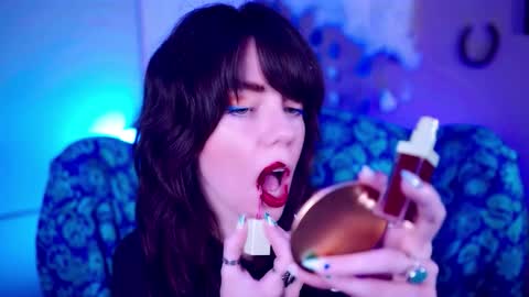 Snapshot of xobondaixo chatting on 10/19/25, 09:54 Bella Bondai online show from 10/19/25, 09:54