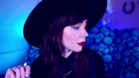 Snapshot of xobondaixo chatting on 10/27/25, 05:44 Bella Bondai online show from 10/27/25, 05:44