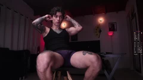   online show from 10/05/25, 02:10