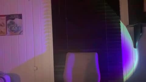 xopeachybaby online show from 04/24/26, 09:45