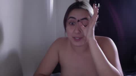 Snapshot of xoxo_k chatting on 12/20/24, 09:50 Miss K online show from 12/20/24, 09:50