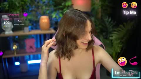 Snapshot of xoxo_molly chatting on 11/29/25, 09:29 xoxo_molly online show from 11/29/25, 09:29