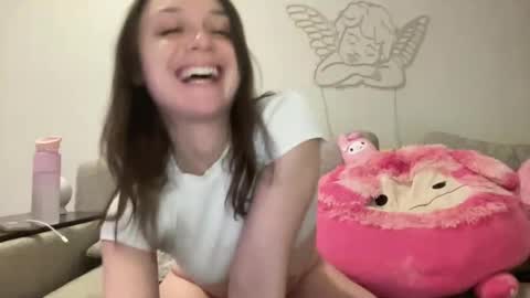 Snapshot of xoxo_roseee chatting on 02/19/25, 04:23 xoxo rosee online show from 02/19/25, 04:23