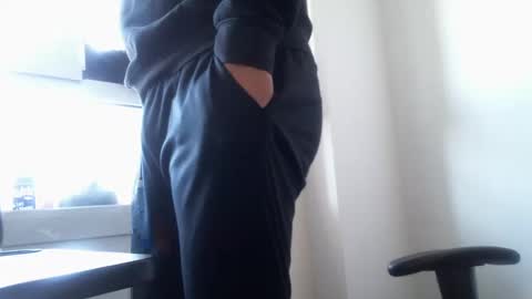 Snapshot of xoxopum chatting on 12/30/24, 10:53 xoxopum online show from 12/30/24, 10:53