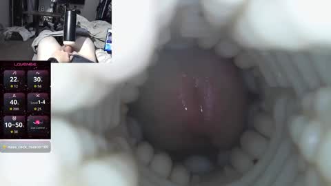 Snapshot of xoxowtf chatting on 12/15/25, 06:01 xoxowtf online show from 12/15/25, 06:01