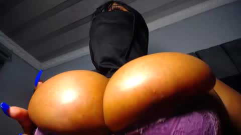 Snapshot of xpanther_23 chatting on 12/21/25, 10:28 xpanther_23 online show from 12/21/25, 10:28