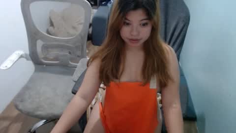 Snapshot of xpinaygirlwild chatting on 03/04/25, 12:55 GRACE online show from 03/04/25, 12:55