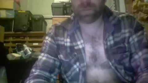 Snapshot of xploringus1 chatting on 12/14/25, 04:12 Xploringus online show from 12/14/25, 04:12