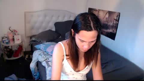Snapshot of xqueenyasiandomcumx chatting on 06/21/26, 10:01 address me as QUEEN NINA A Little Bit of ANGELIC FACE with a Wild Demonic Side online show from 06/21/26, 10:01