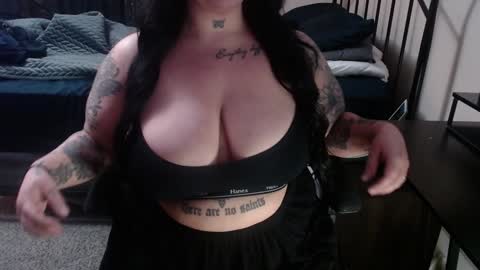 xorileyschembri online show from 01/13/25, 01:23