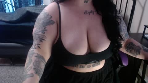 xorileyschembri online show from 02/07/25, 01:04