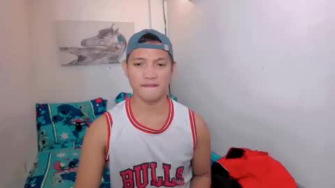 xsebastian19 online show from 12/16/25, 11:43