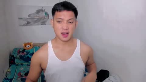 xsebastian19 online show from 04/24/26, 07:49