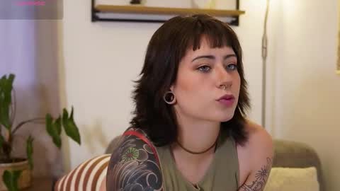 Snapshot of xspacebluex chatting on 02/16/26, 10:17 Blue online show from 02/16/26, 10:17