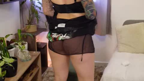 Snapshot of xspacebluex chatting on 02/28/26, 06:42 Blue online show from 02/28/26, 06:42