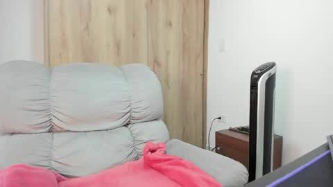 Hellen Sofia instagram hellen5546 online show from 04/24/26, 01:24