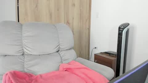 Hellen Sofia instagram hellen5546 online show from 05/02/26, 07:30