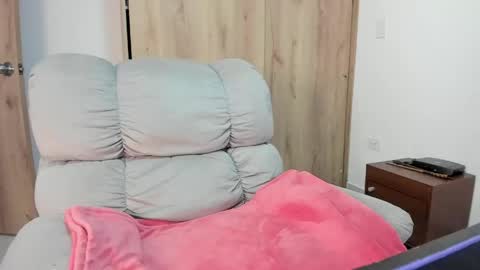 Hellen Sofia instagram hellen5546 online show from 05/20/26, 10:16