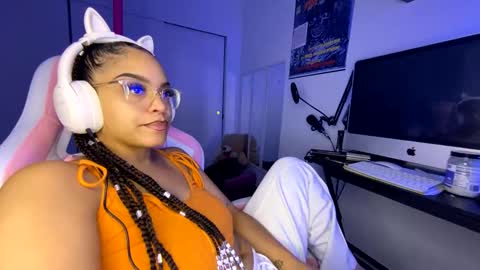 Snapshot of xstargazingx chatting on 12/05/25, 02:31 xStarGazingx online show from 12/05/25, 02:31