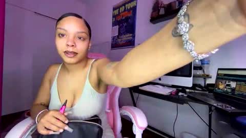 Snapshot of xstargazingx chatting on 12/15/25, 07:07 xStarGazingx online show from 12/15/25, 07:07