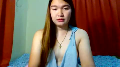Snapshot of xsweetiemajax chatting on 12/03/24, 10:17 HI IM PAULINE online show from 12/03/24, 10:17