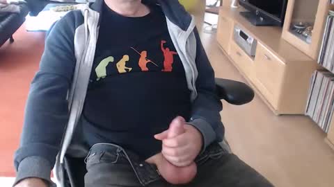 xtommix69 online show from 10/23/25, 12:04