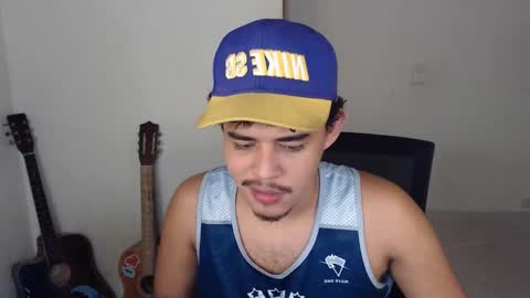 xtranherr online show from 11/03/25, 01:40