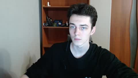 traqqq online show from 09/17/25, 08:21