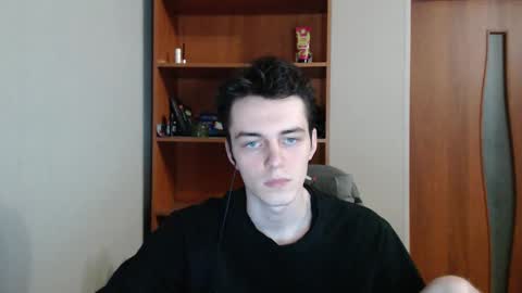 traqqq online show from 09/19/25, 07:14