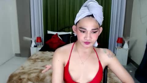 xtspetitehugecock online show from 04/10/26, 05:23