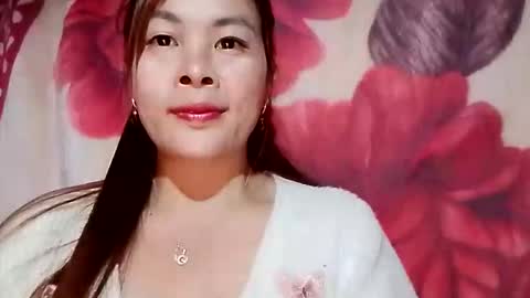 xuxulove00 online show from 12/04/25, 01:48