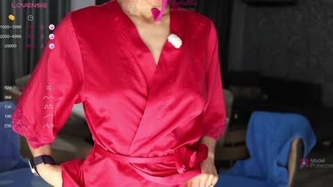 Snapshot of xwithy chatting on 01/12/25, 01:37 FrancyStepmom and YStepson    INTERESTED IN A GIRL-GIRL COLLABORATION  TEXT ME HERE  or INSTAGRAM online show from 01/12/25, 01:37