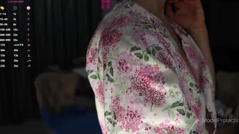 Snapshot of xwithy chatting on 03/05/25, 06:23 FrancyStepmom and YStepson    INTERESTED IN A GIRL-GIRL COLLABORATION  TEXT ME HERE  or INSTAGRAM online show from 03/05/25, 06:23