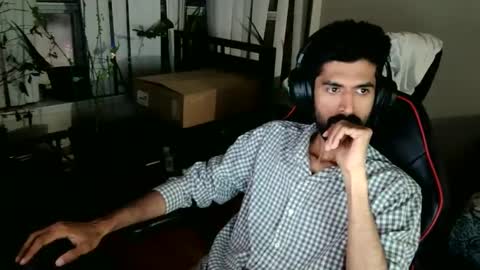 Snapshot of xwuvzyew chatting on 12/14/24, 10:50 x online show from 12/14/24, 10:50