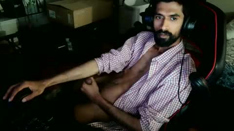 Snapshot of xwuvzyew chatting on 12/17/24, 08:01 x online show from 12/17/24, 08:01