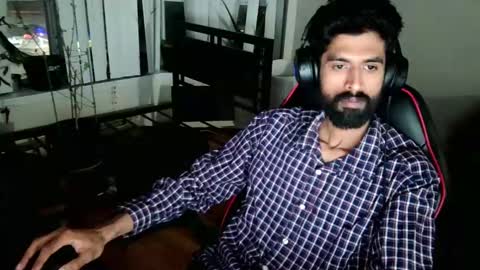 Snapshot of xwuvzyew chatting on 12/26/24, 11:03 x online show from 12/26/24, 11:03